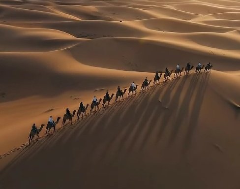 EdrisYaqubi8's tweet image. "Each sunrise whispers: today is a new chance—embrace it with courage and kindness."  
#Dr.EdrisYaqubi