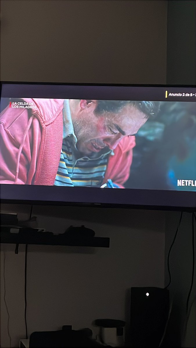 Cuando estás viendo tu anuncio de Omar Chaparro y te interrumpe una lucha