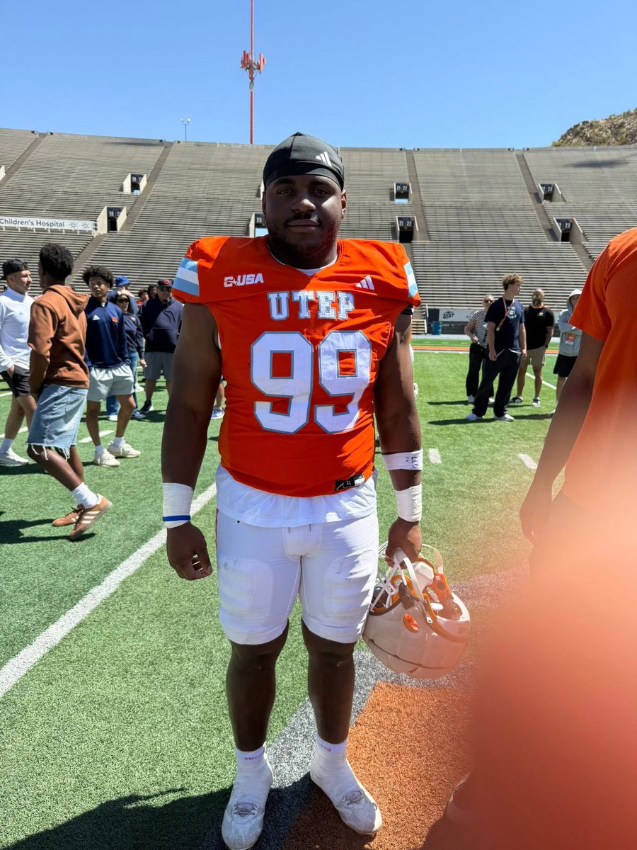 CaeaSports's tweet image. #99 is BACK…

UTEP Spring Game 2026…#HULK @ElijahF2023 @TexasFootwork @RamonceTaylor