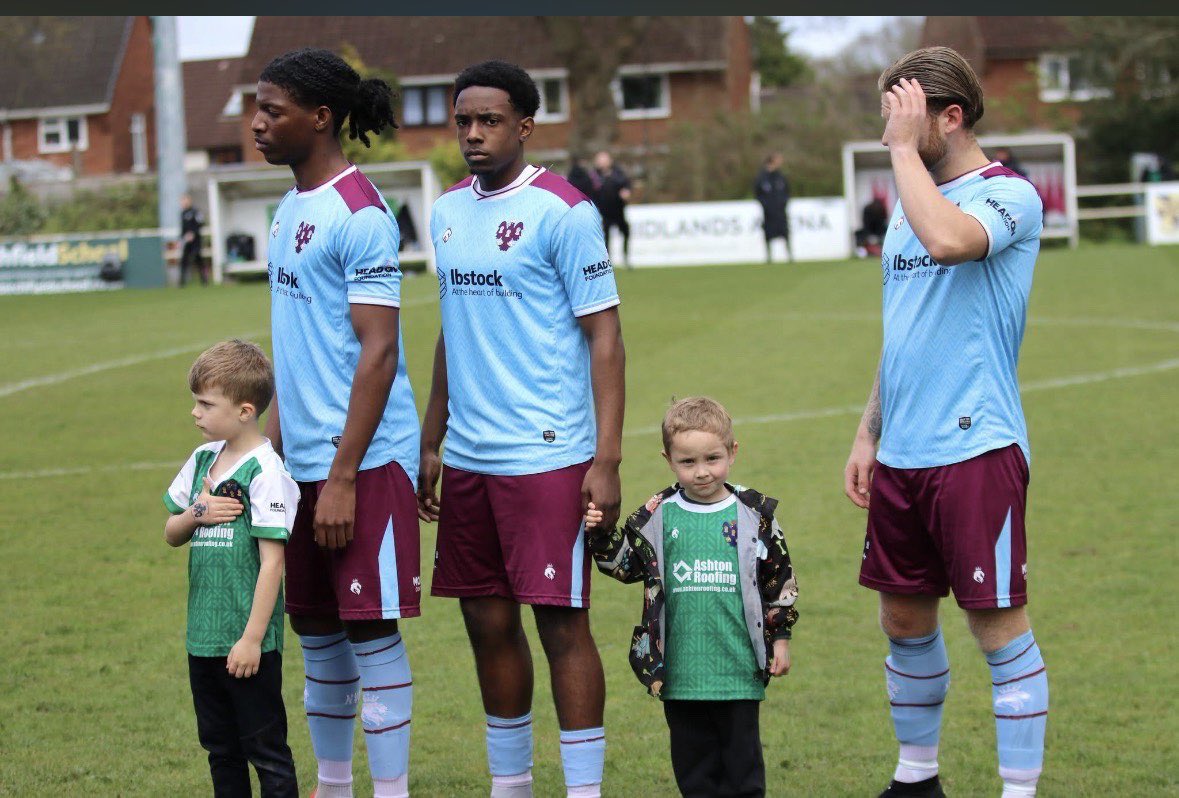 Adrian Kandeke tweet media