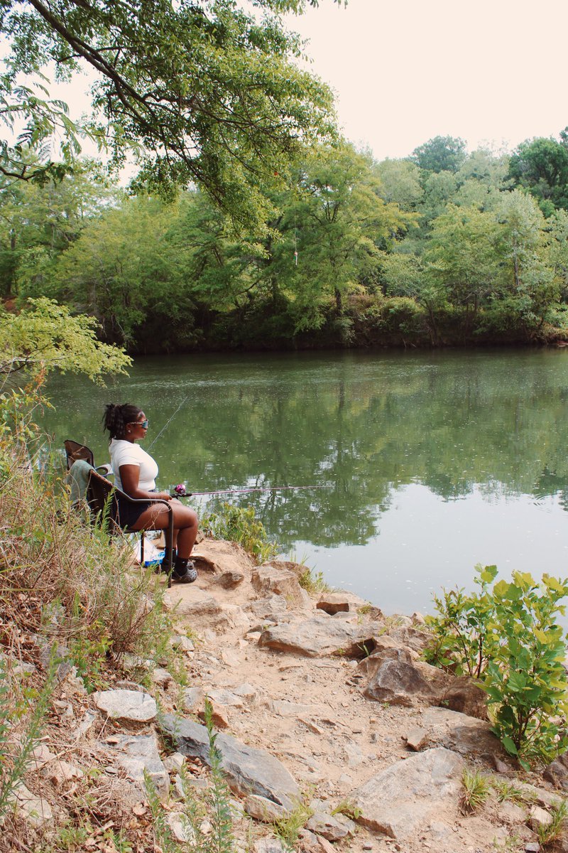 jasminheard4's tweet photo. Take a pretty girl fishing🎣 https://t.co/OGIKXnxE99