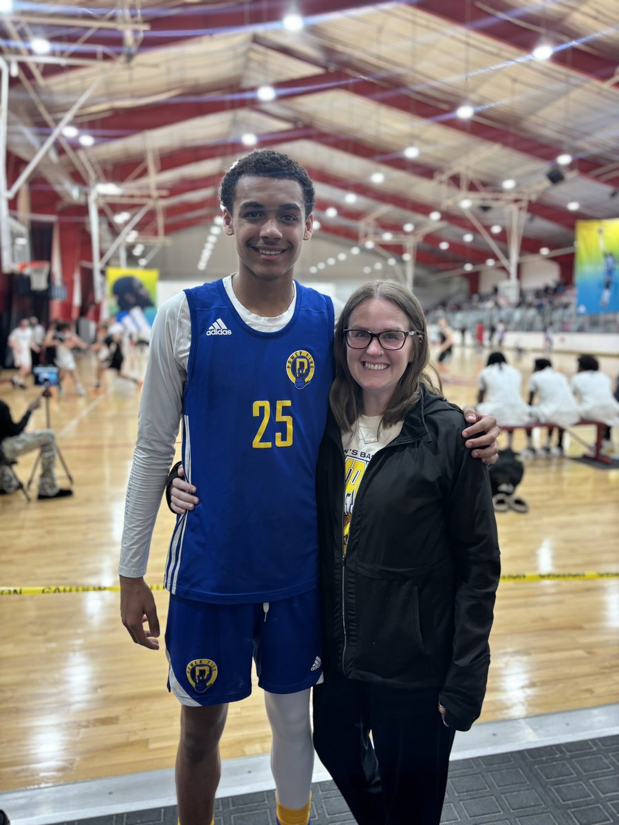 OfficialBraylin's tweet photo. @baileel12 @itsAntWright @umichbball https://t.co/R337PpL9P4