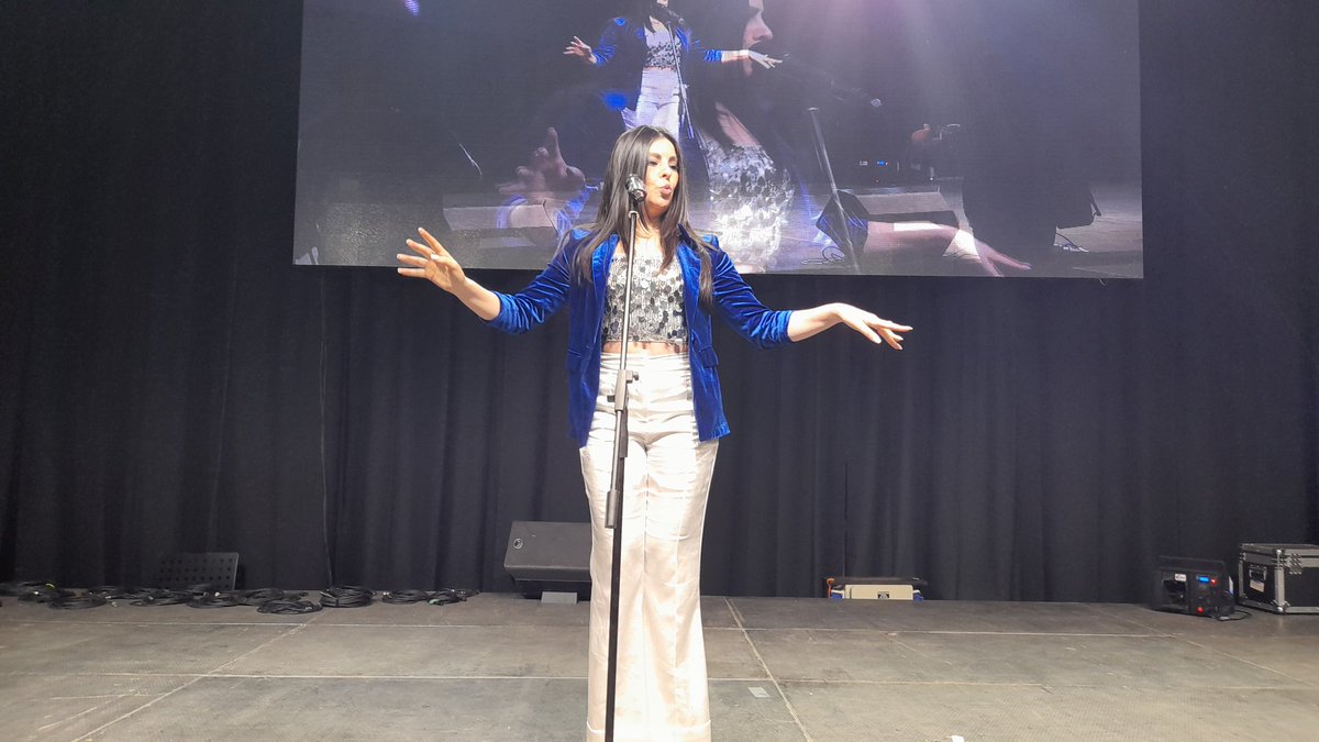 Daniela Cuevas, Vicente Berríos y Amigos pa la Cueca nos trajeron la música en la jornada de cierre de esta Tercera Fiesta de la Manzana y la Sidra en #Valdiviacl