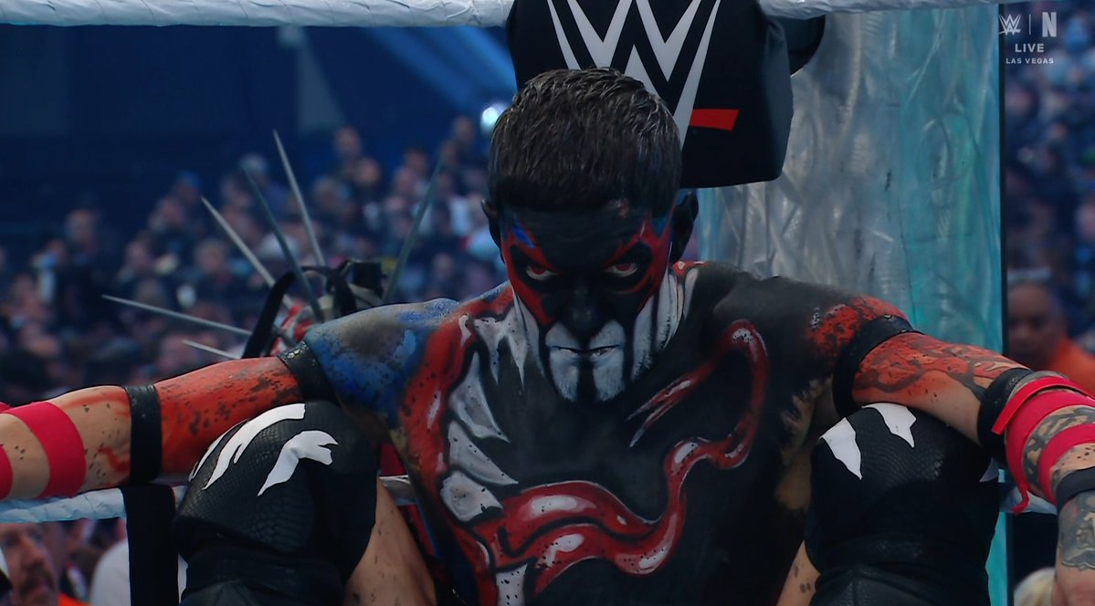 Le maquillage est MAGNIFIQUE.

#WrestleMania