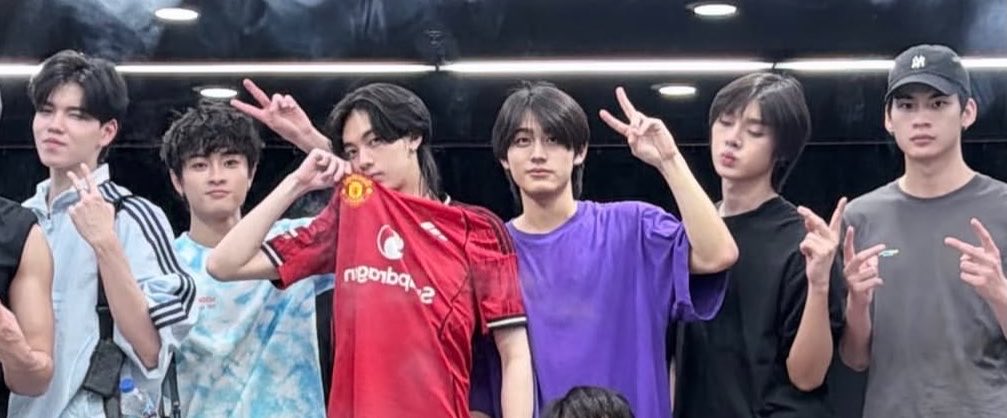 fourclover tweet media