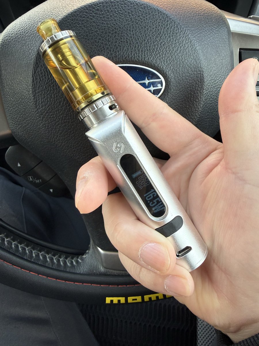 Z_bass_5's tweet image. グッモニ！

今週頑張ったらすぐGWかぁ🤔
早いなぁ〜😳

とりあえずぼちぼちとやりますかね💨

#VAPE