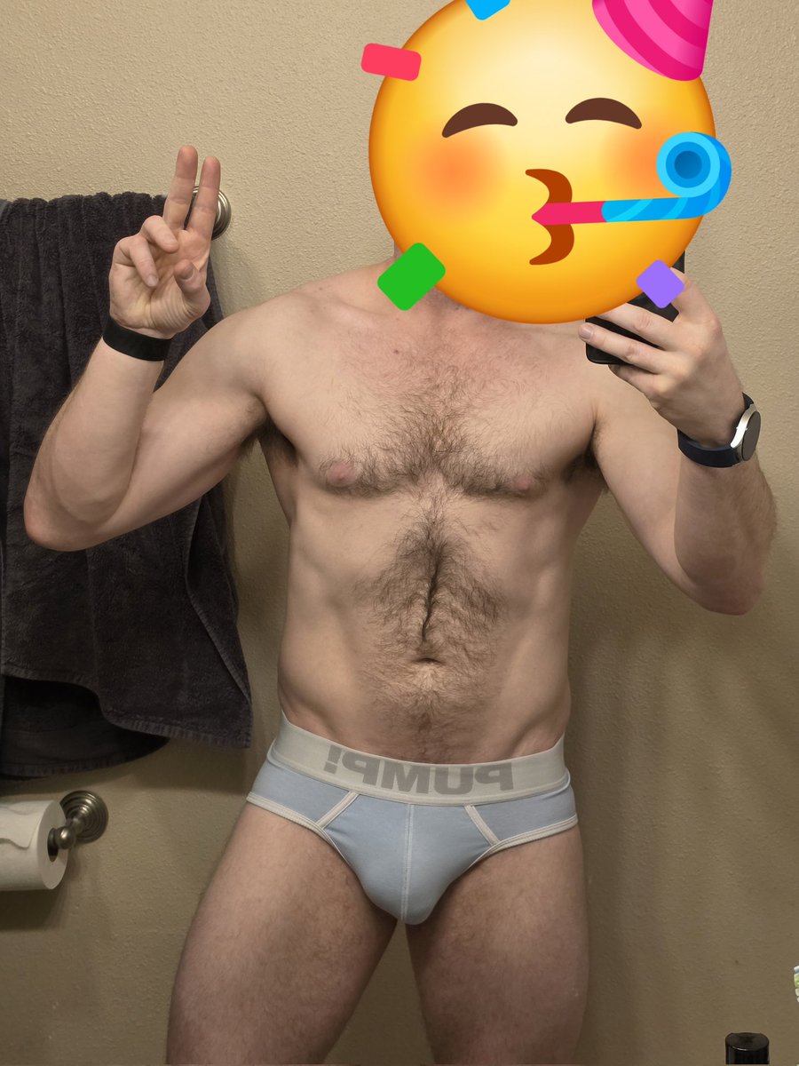 altysea's tweet photo. Underwear Night fit. https://t.co/awjOiNzBzw