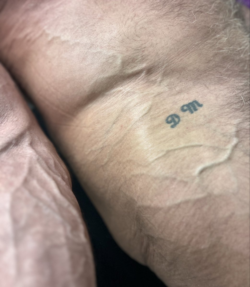 PopPopsxxx tweet media