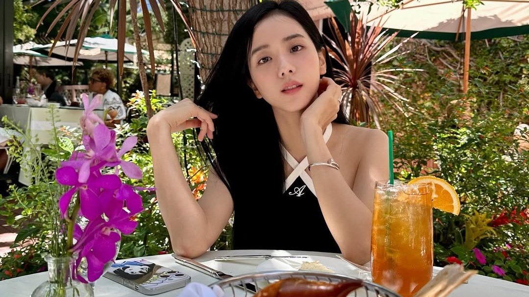 𝑇a𝚔um𝕚'𝑠 🌹𓈒࿓ 𝖋lower tweet media