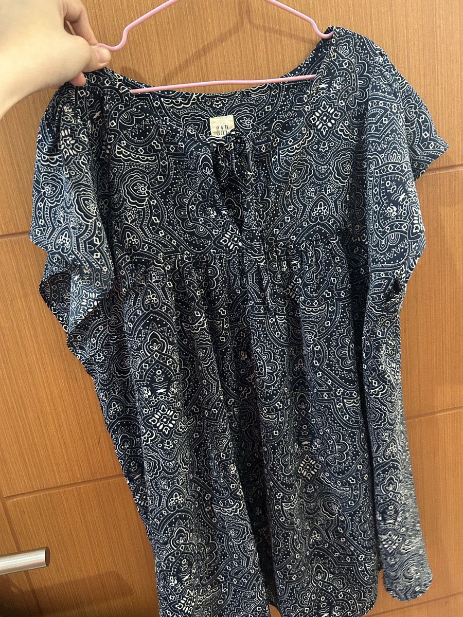 pacarponyo's tweet photo. Atasan kerja, main brand GAP ori 100% bahan bagus bgt chiffon kualitas high. Idr 65 https://t.co/mbBcPgV08Z