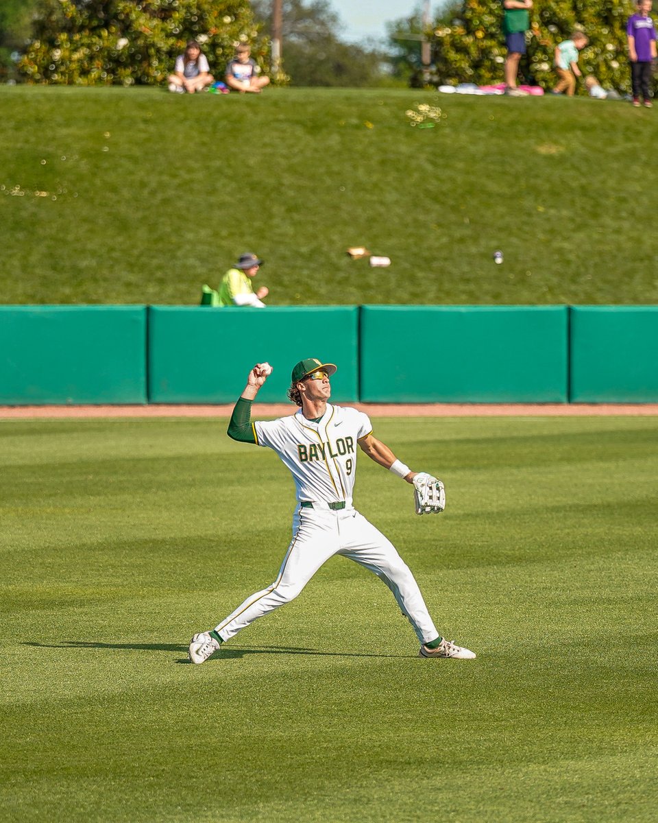 BaylorBaseball's tweet image. Looking for a spark at the stretch 💥

Mid 7 | TCU 6, Baylor 1 

#SicEm 🐻⚾️ | #Together
