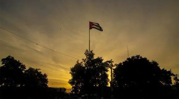 AmauryPila's tweet photo. @EmbRusCuba @OsvaldoMtnez90 @mae_rusia @CubaMINREX @PresidenciaCuba @EnergiaMinasCub Se agradece la solidaridad incondicional del pueblo y gobierno de #Rusia. La hermandad entre nuestros pueblos nació y se ha fortalecido por lazos históricos que se consolidan en la adversidad.

#Gracias de todo corazón.

#CubaEstáFirme
#100AñosConFidel 
#AduanadeCuba https://t.co/9D0DQZFIi1