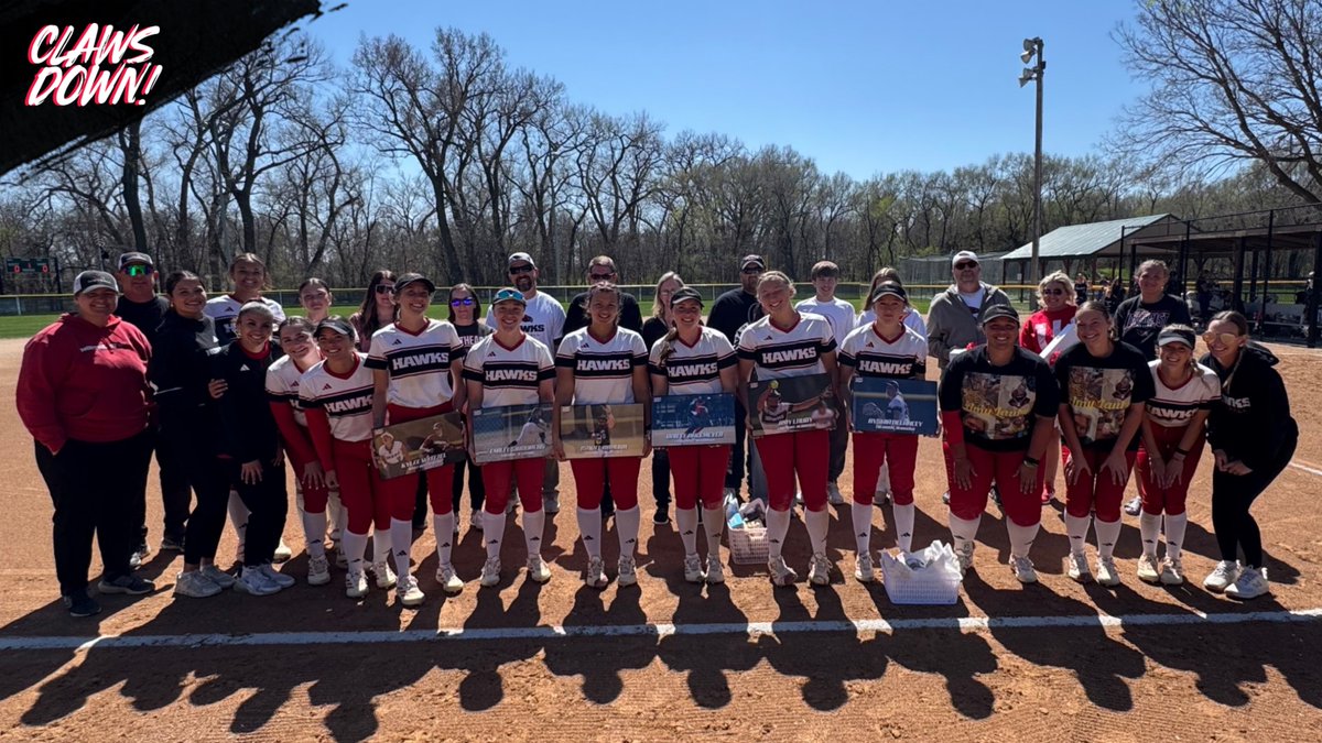 NortheastCCSB's tweet photo. 𝐓𝐇𝐀𝐍𝐊 𝐘𝐎𝐔 to our 2026 Softball sophomore class! 

#ClawsDown | 🔴⚫️⚪️🥎 https://t.co/g5sp7u1uky