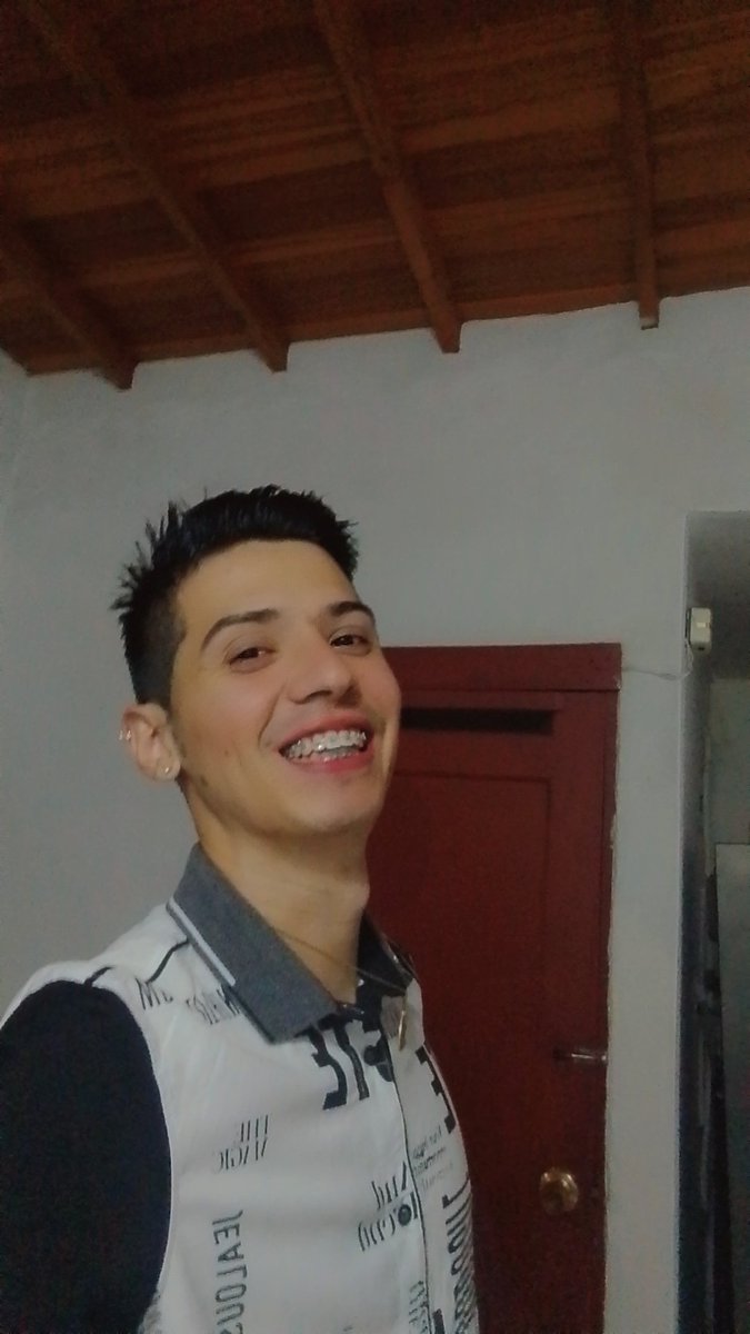 Sevyz28's tweet photo. Casa sola quien cae ? https://t.co/Hs6ArhgCm5
