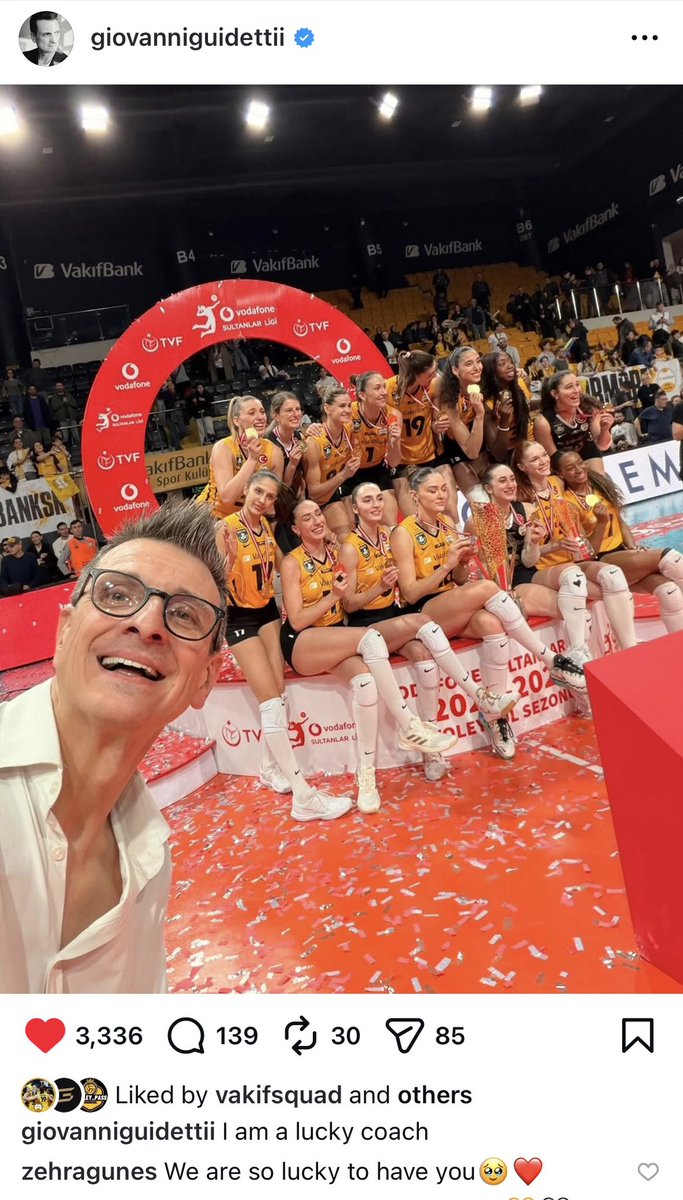 ฟีฟี่ tweet media