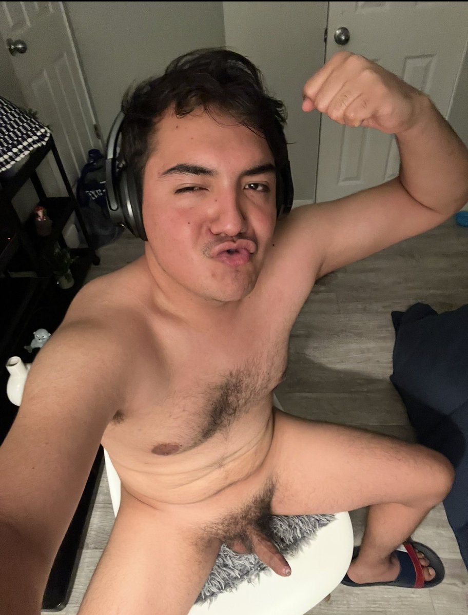 GoonToCesar's tweet photo. Goon https://t.co/q5IDkeca42