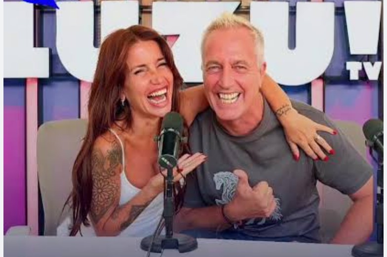 flaviapop_'s tweet photo. ⏩Los ciclos de verano comienzan en Enero y terminan en Marzo, pero cuando funcionan se extienden. Dos ejemplos se dan en Bs As y Cba
✅El Show del Verano con Marley y Flor Peña sigue todo el año en Luzu TV
✅FTV VERANO con Jero Velasco sigue hasta Mayo desde LVDOS y por Canal C https://t.co/96AACJRtH9
