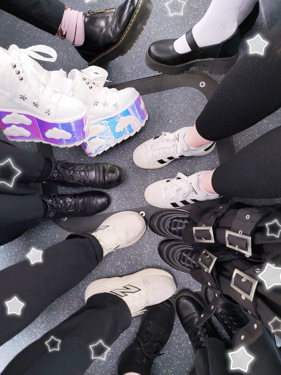 Mako 🌊✨ tweet media