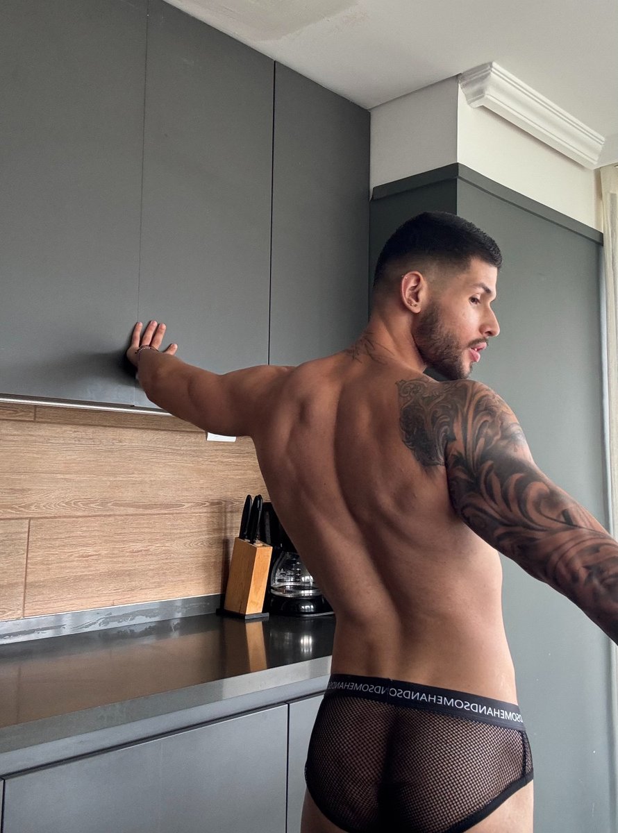 Santos tweet media