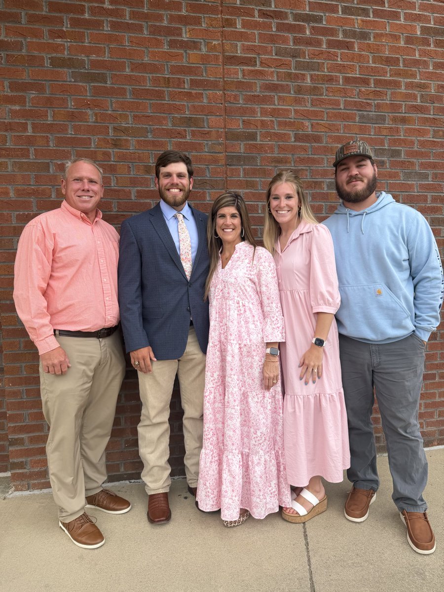 hglister's tweet photo. Clemson Ring Ceremony 💜🧡 https://t.co/FPaoDAcJ5u