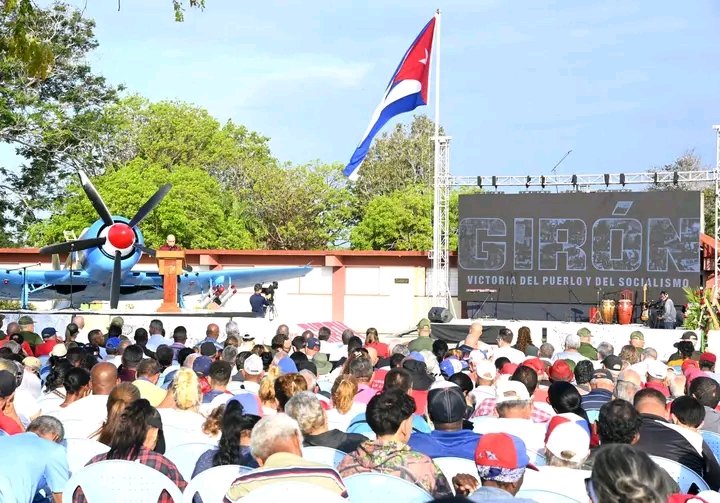 Acto por el 65 Aniversario de la gran Victoria de Playa Girón, encabezada por el Primer Secretario del Comité Central del Partido y Presidente de la República, Miguel Díaz-Canel Bermúdez.
Girón es un símbolo, Girón también es hoy.
#GirónEsHoy #CubaViveEnSuHistoría