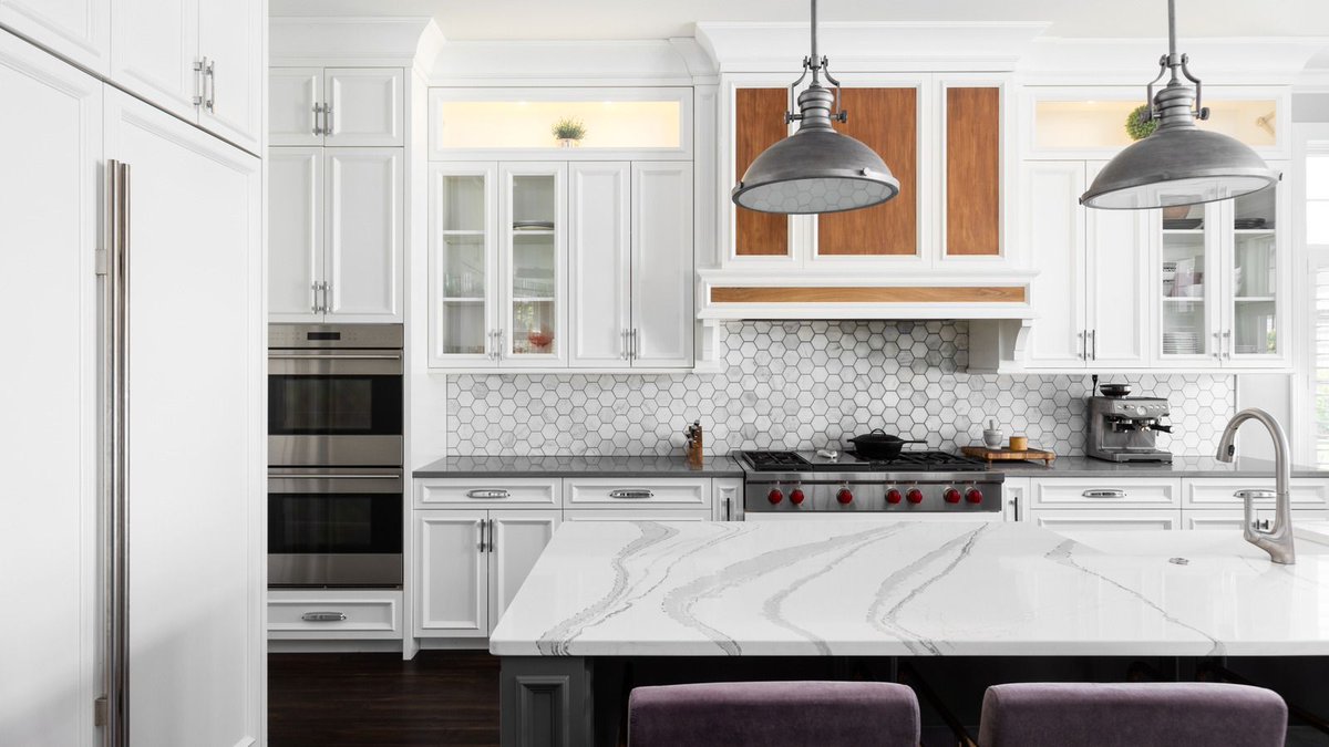 While it may seem like adding luxury upgrades to your home will increase your return on investment, this isn't always the case! housedigest.com/2057271/why-lu…