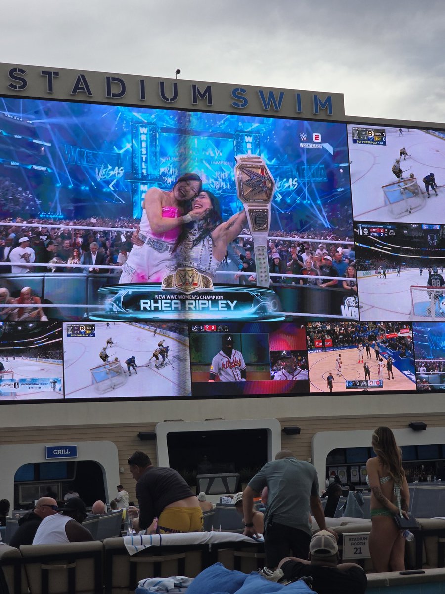 Sean Ross Sapp of Fightful.com tweet media