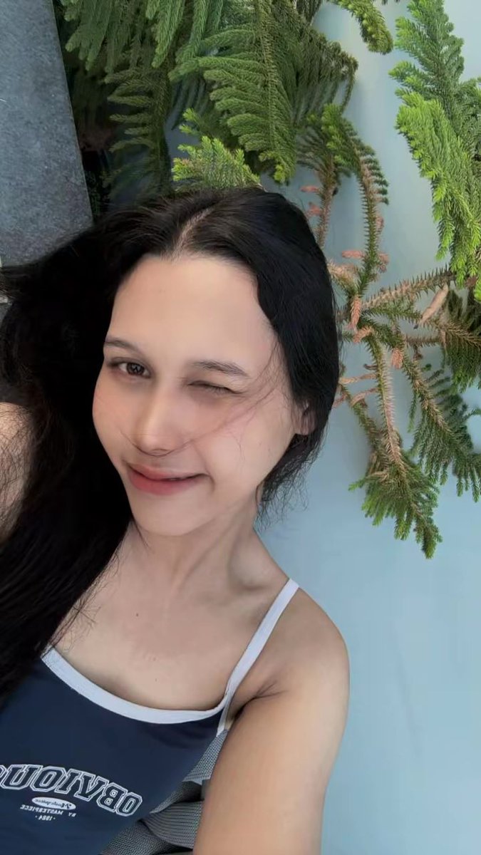 Lif Ladyboy tweet media