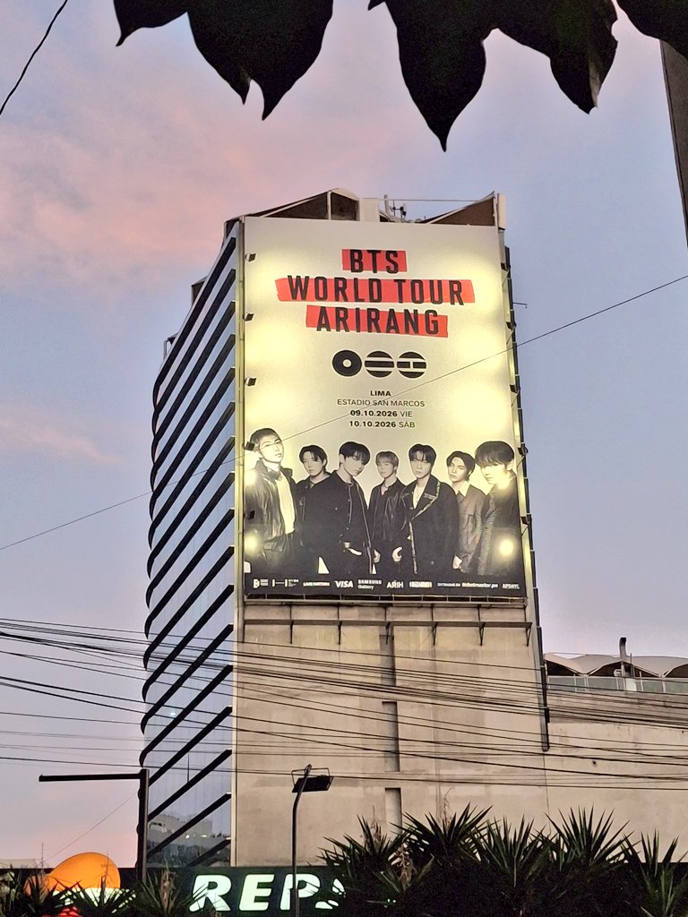 SE SIENTE TAN IRREAL VER UN ANUNCIO DE BTS EN PERÚ