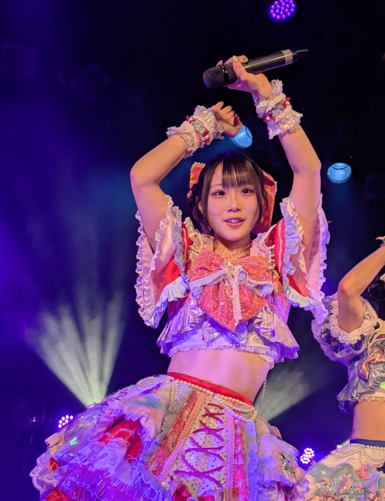 idolwaiwai's tweet image. かわいい(^o^)幸せにすることをここで誓います。
#AQA
#愛瀬かれん