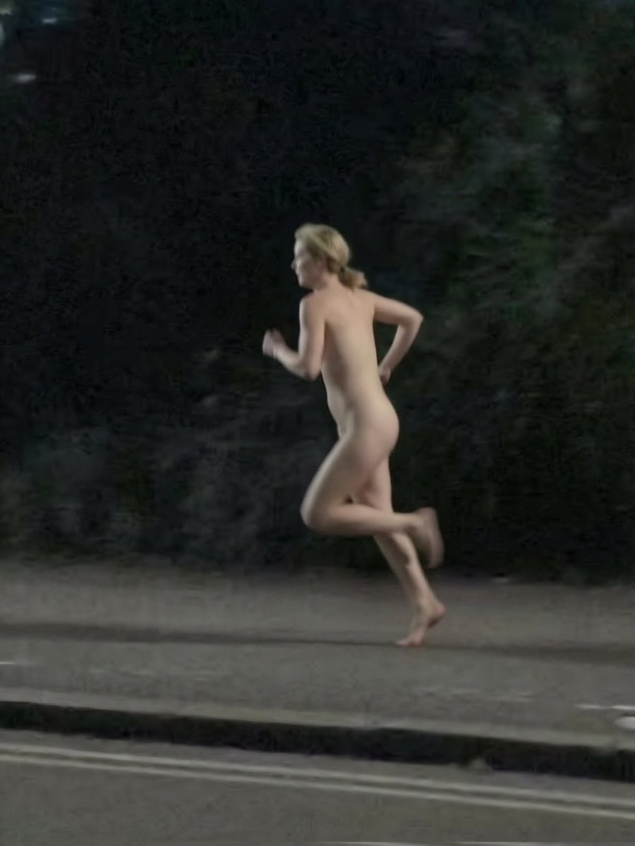 Thrillstreaker's tweet photo. Spotted running down the street in the middle of the night. I dare you to run naked down your street. 
#nakeddare #nudeinublic #nakedrun https://t.co/7bk85vRFq9