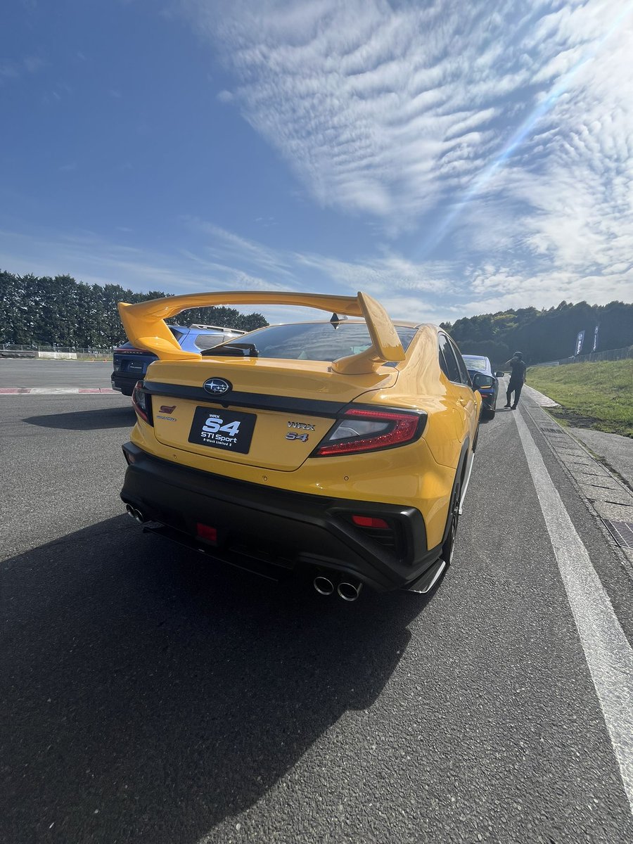 tsukachi2727's tweet image. 昨日のモーターファンフェスタ
イエローのS4に試乗して来た〜‼️
楽しかったな😊

#モーターファンフェスタ
#SUBARU
#WRX