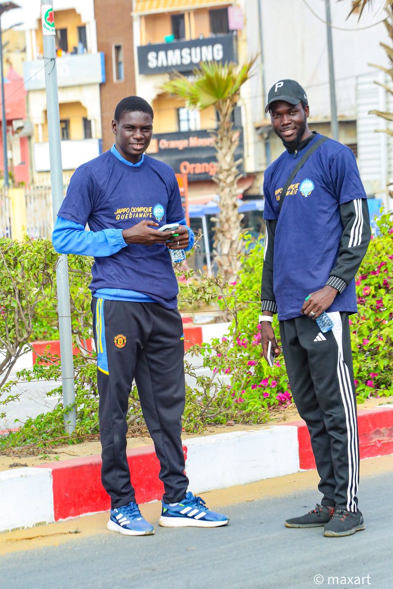 JOG CLUB tweet media