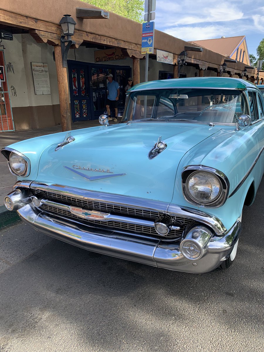 BobMoriartyABQ's tweet image. A fun day of car watching in Old Town #ABQ #NM #Cars