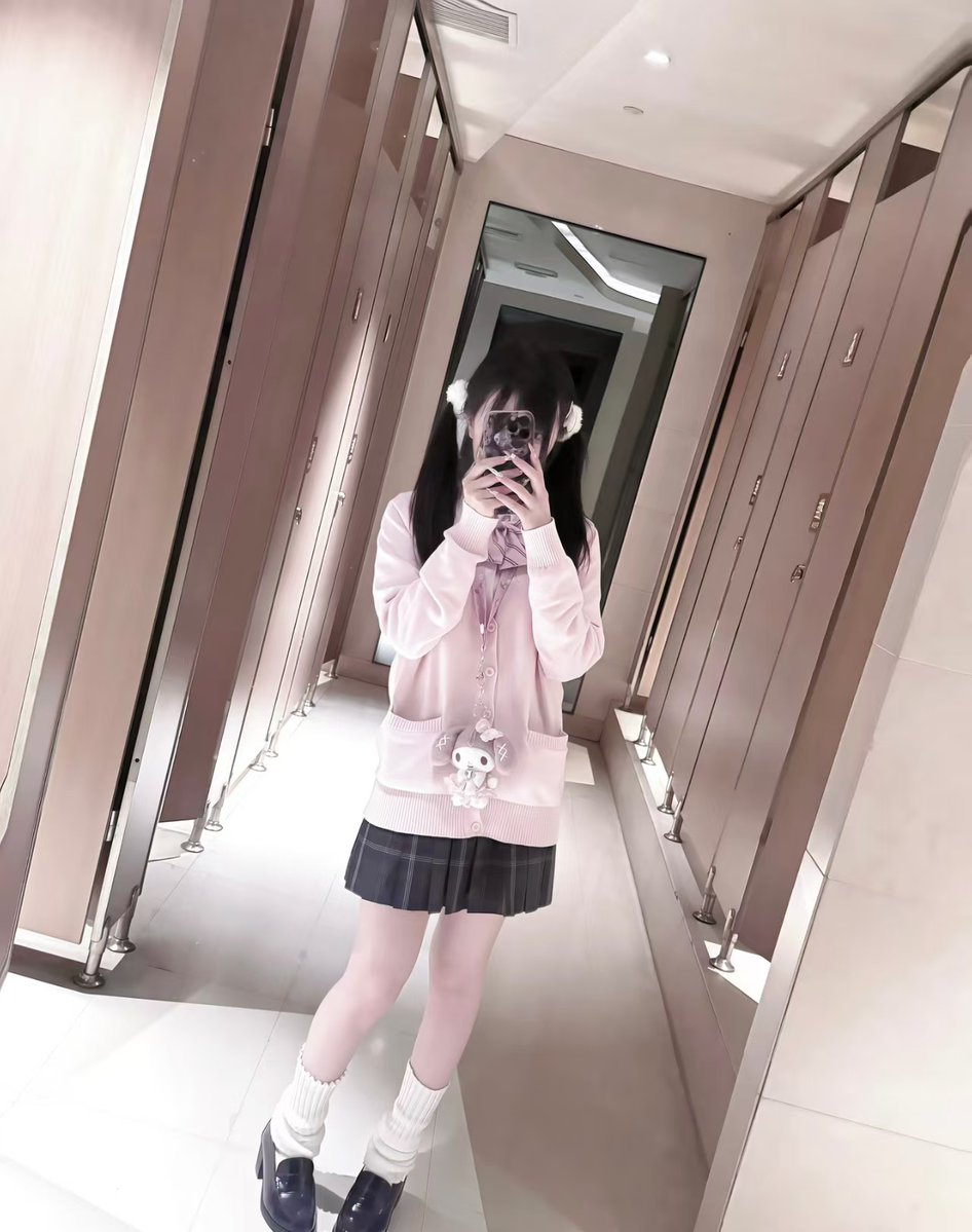 小伊 tweet media
