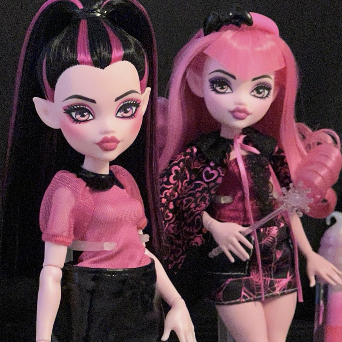 𝒥𝒾𝓃𝓍 tweet media