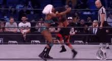 ImRussianPirate's tweet photo. @Boujeak Ok bud. And don't come back with that was AEW because there have been plenty in WWE. She looks great but can't work. https://t.co/tFUTqMlAHY
