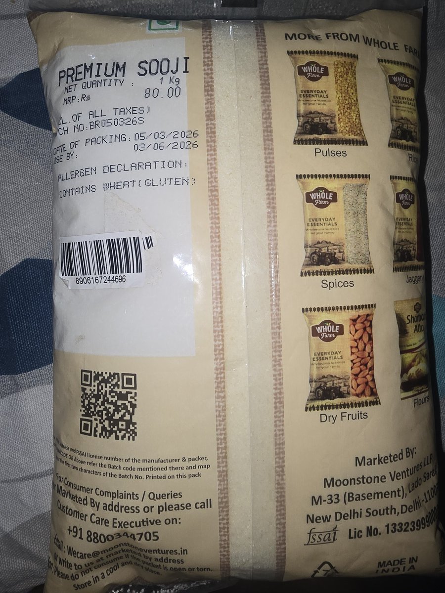 mkmanuradha's tweet image. @letsblinkit @albinder Blinkit see what we are getting in packets supplied from your stores in greater Noida west insects are running inside in closed packets....very unhygienic and poor quality products 
#healthhazard 
#letsblinkit