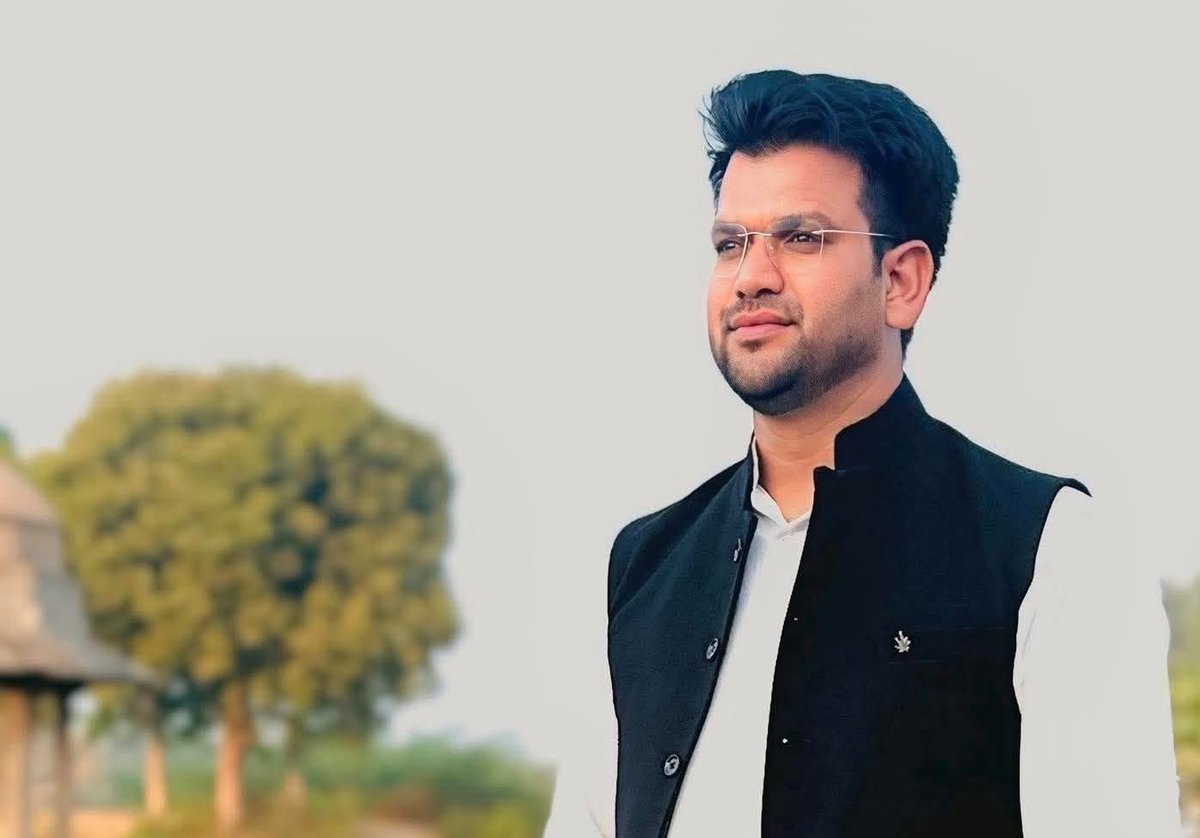 AMARSING_GURJAR's tweet photo. जन्मदिन की हार्दिक शुभकामनाएं एवं बहुत-बहुत बधाई हो भाई @hans_gunjal जी https://t.co/mkeOjdZI7I