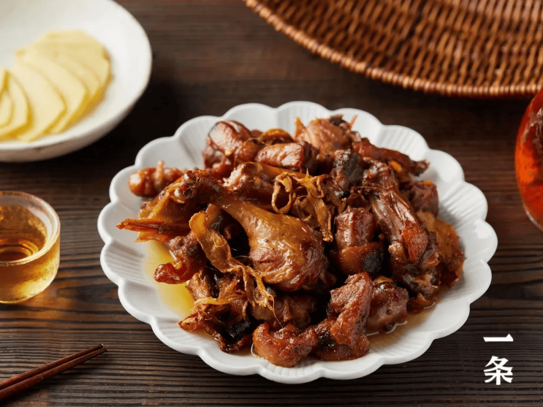 Nadine Marczi tweet media