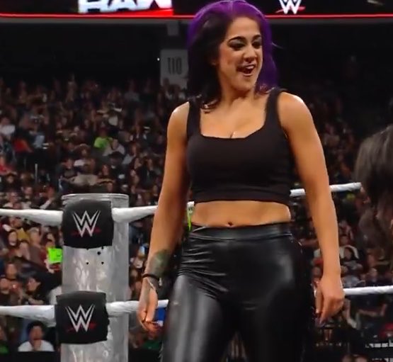 BBL Bayley tweet media