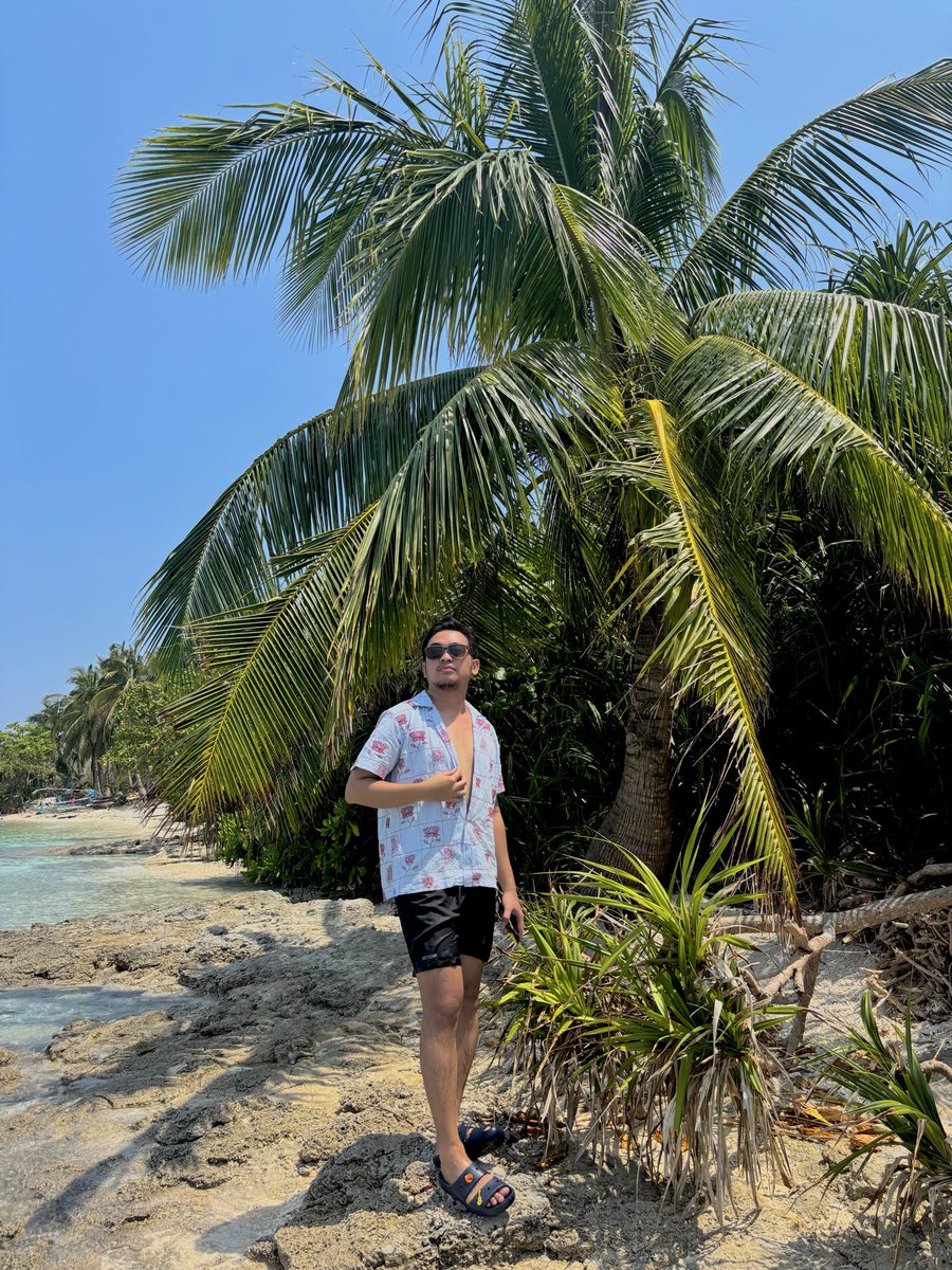 chaannixxx's tweet photo. ☀️🌊🔥 https://t.co/WoPx25ugRh