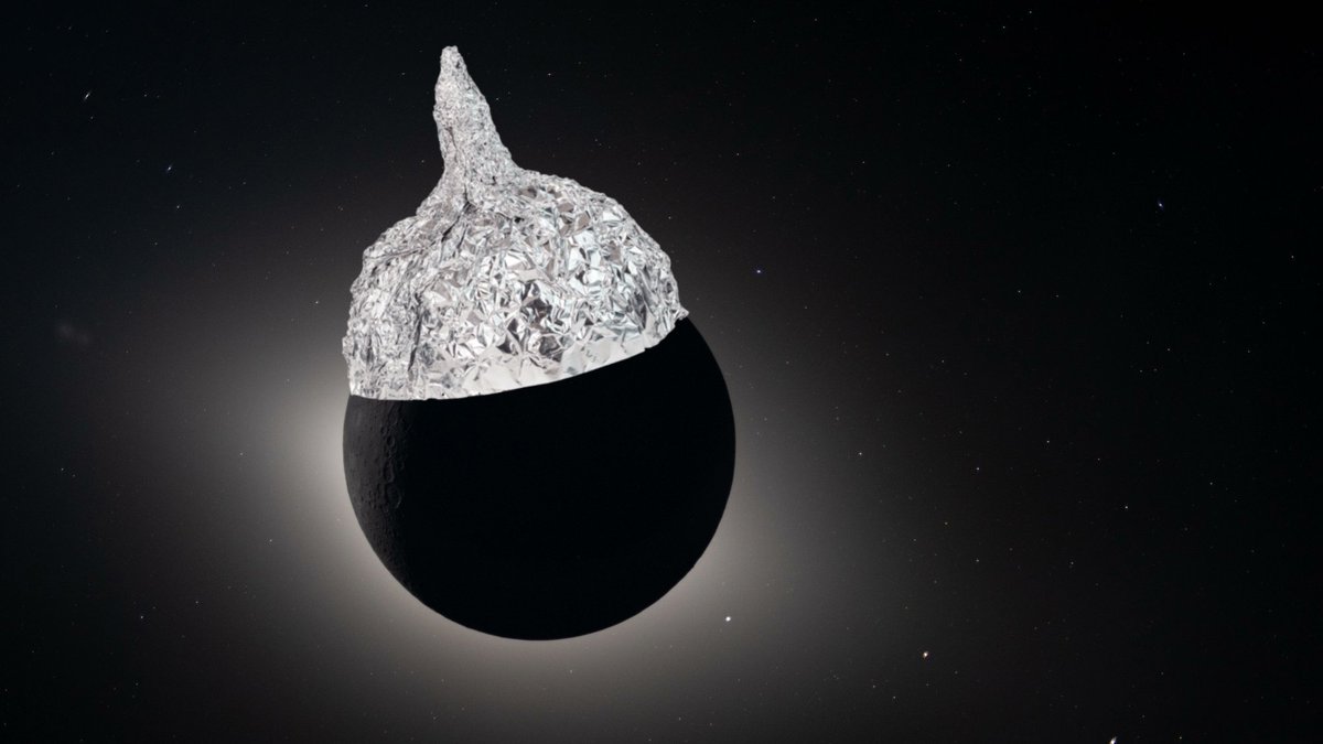 GeekTold's tweet image. BLOG ALERT! I have published a new blog: Flat Earthers and Space deniers vs Artemis II Mission. You can read it for free at somegeektoldme.com/2026/04/13/we-… #NASA #Moon #Space