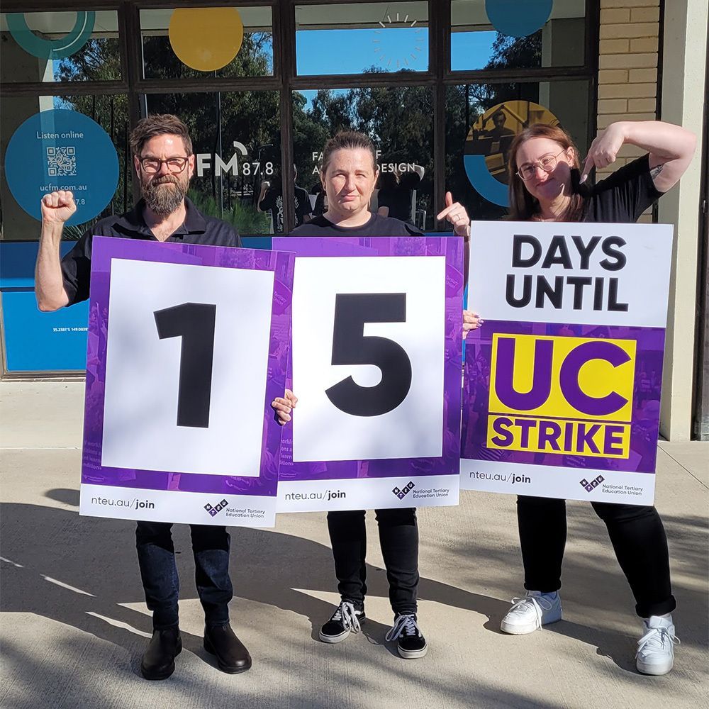 NTEUACT's tweet photo. We're counting down!
With no salary offer, and issues around workloads and job security unresolved, we're preparing for the #UCstrike.
@UniCanberra staff deserve to be valued, supported and respected.
Join @NTEUnion today: https://t.co/REVce4Vhct ✊️ https://t.co/7l70JxO2Vm
