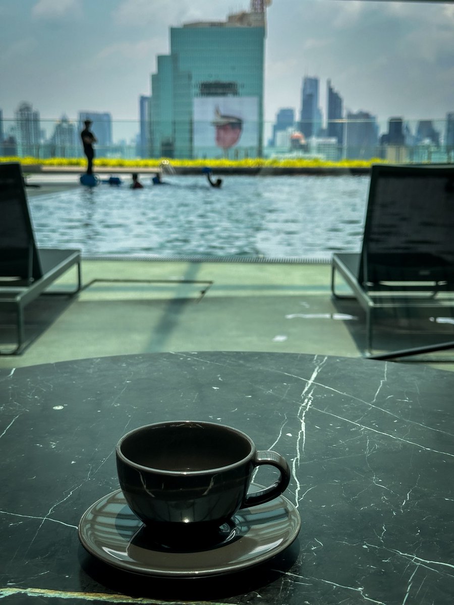 ใครกินอเมริกาโน่ใส่น้ำตาล  ผมตีเก๊หมด 
กาแฟเช้านี้ของพี่สายันต์