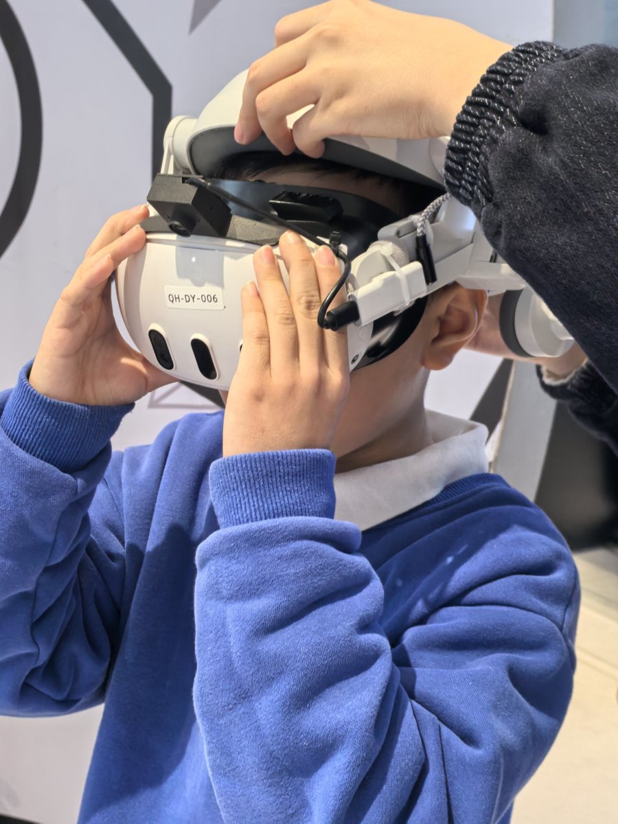 Kevinleeion tweet media