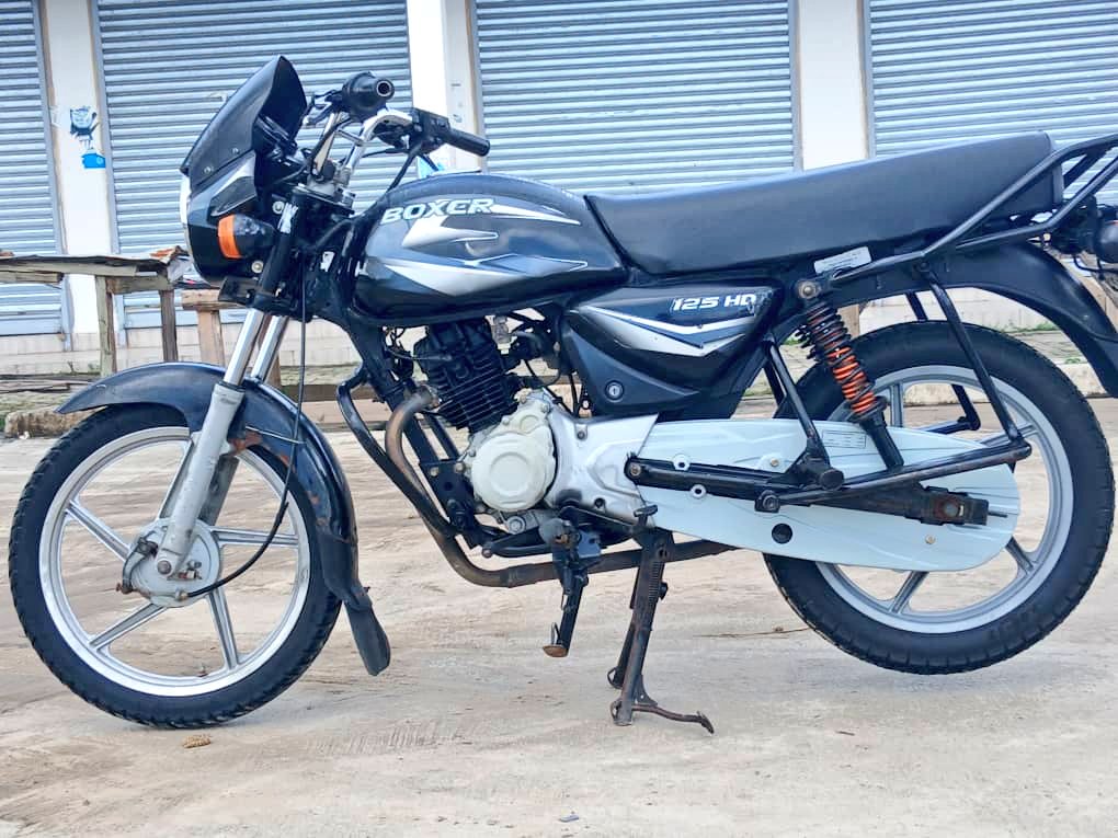 Eng_Matarra's tweet image. BOXER HD 🔥🔥

REG" #EDP

▪️Cc. 125
▪️Gear 5
▪️Engine safi
▪️Starter Inapiga
▪️Full Documents✅️

#BEI - Tshs. 1,500,000/=

IPO DAR (Mikoani Tunasafirisha)

CALL/WHATSAPP-0719542184