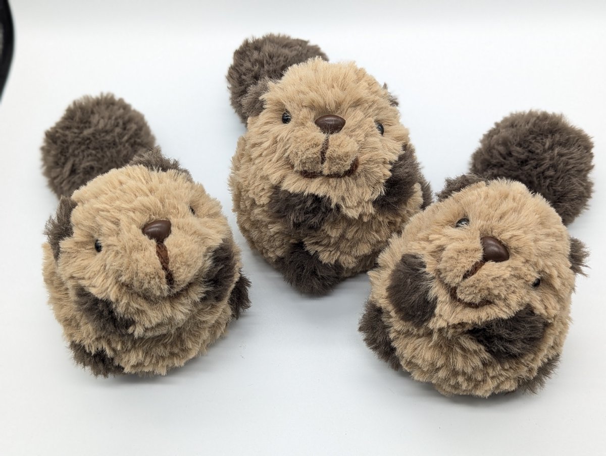 糸も、毛糸も。 tweet media