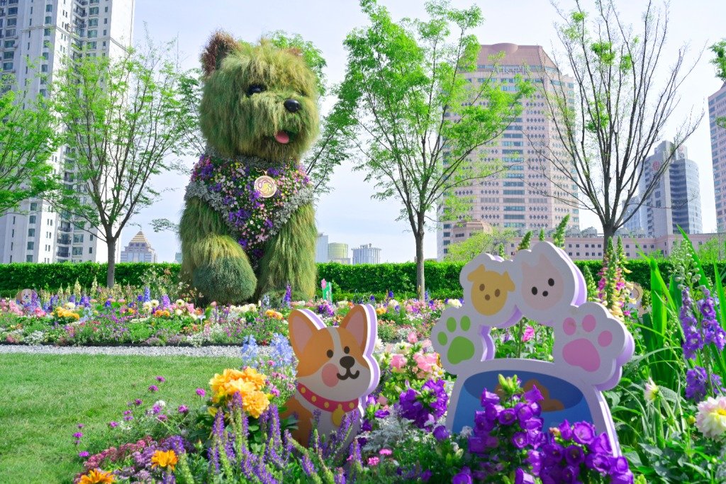 People's Daily, China tweet media