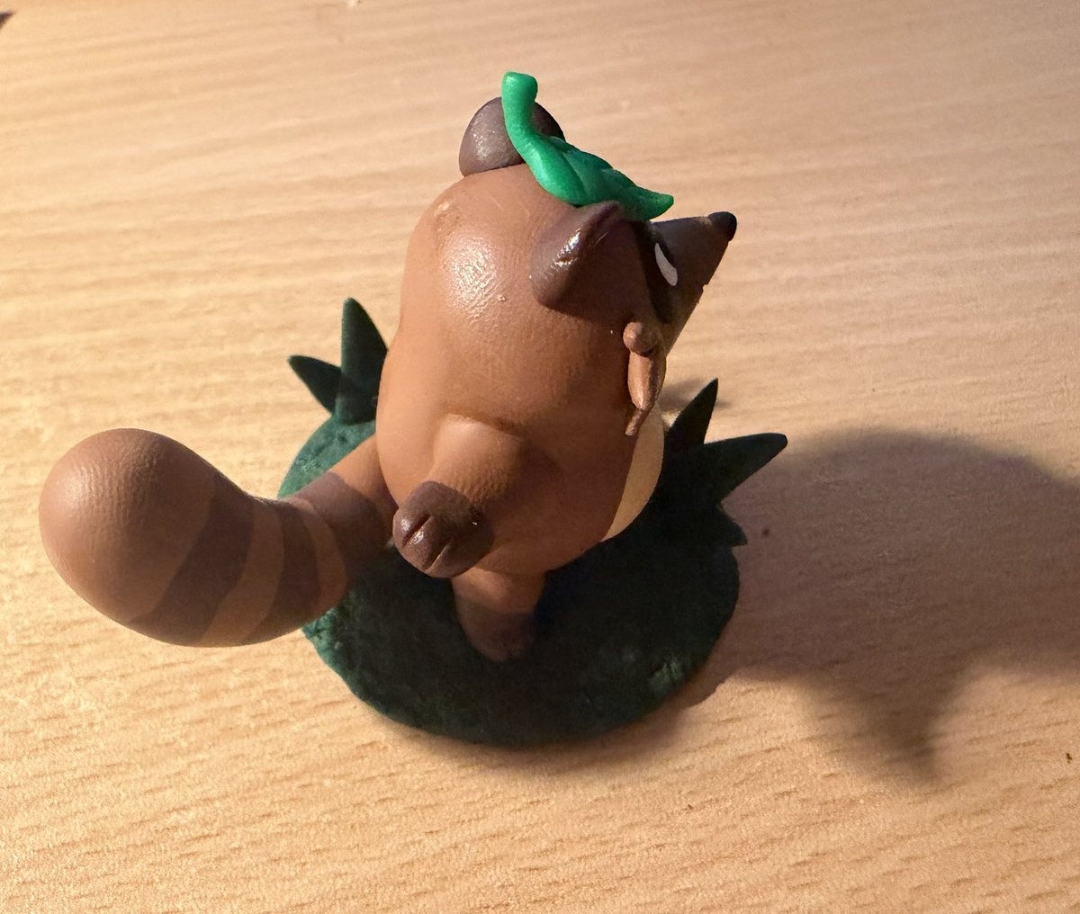 curehaze's tweet photo. Flash got me this tanuki clay figurine!!

(made by ClayDroid on etsy) https://t.co/DYLK2V9Ele